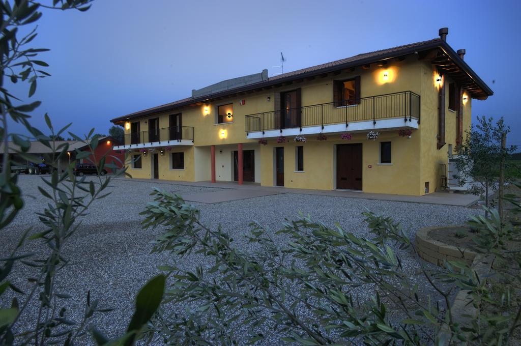 Agriturismo Olistella Palazzolo dello Stella Bagian luar foto